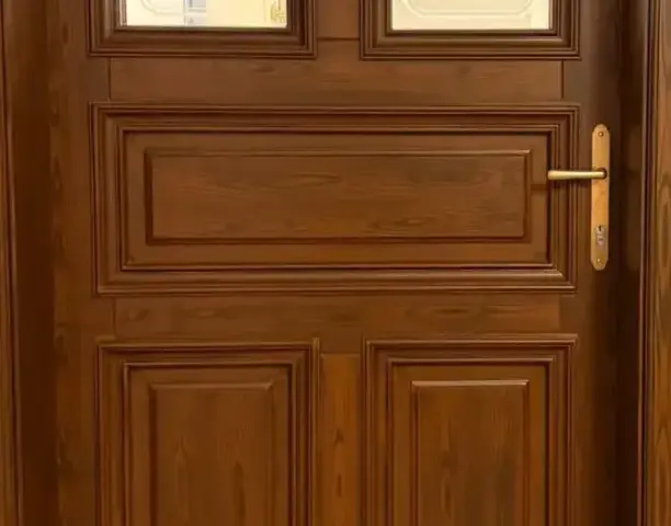 Gefladerte Türen