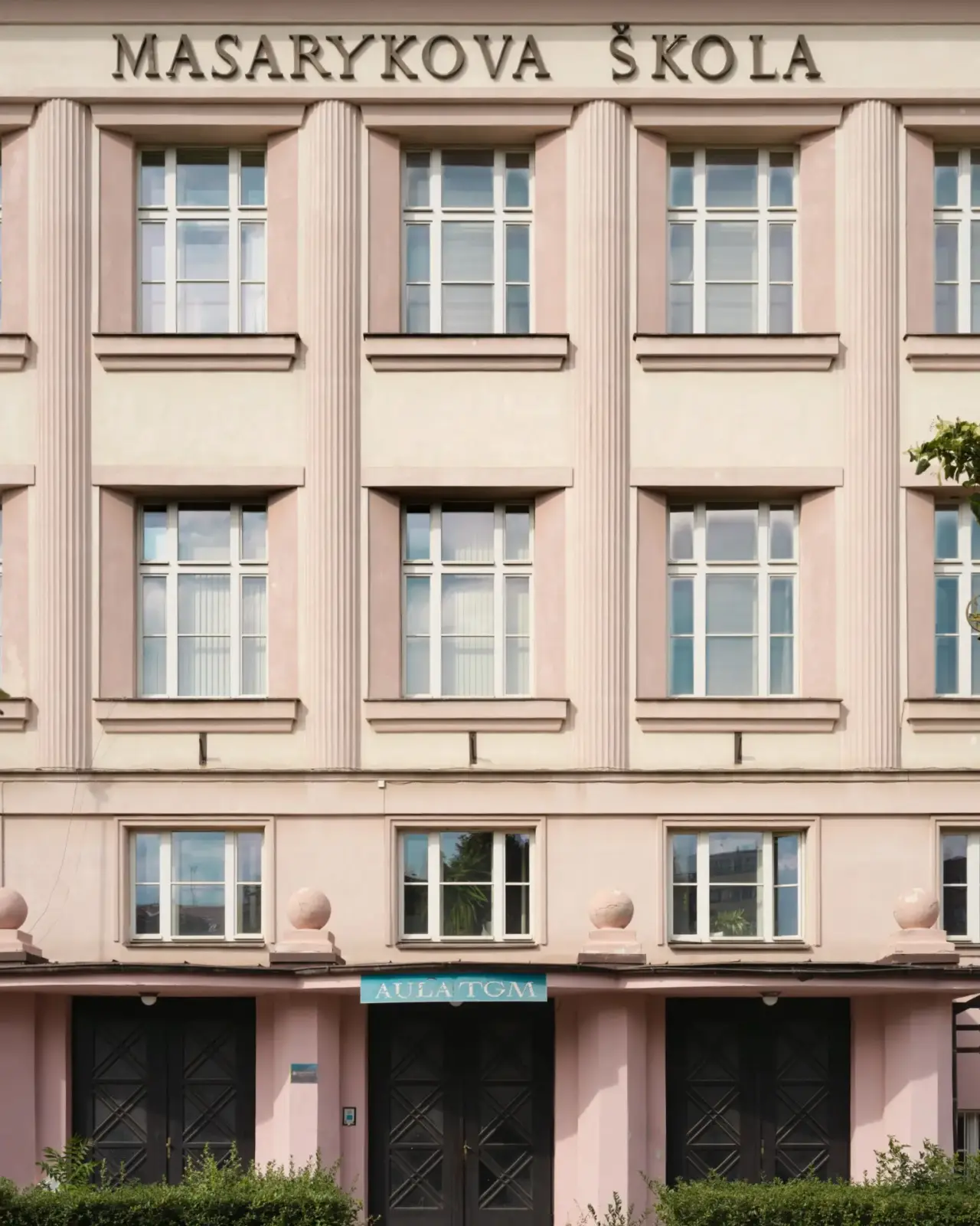Praha 7, Ortenovo náměstí