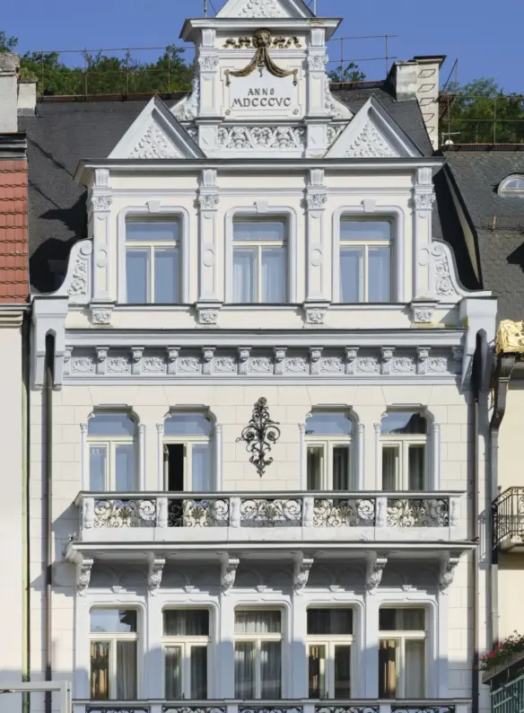 KV, Hotel Kučera